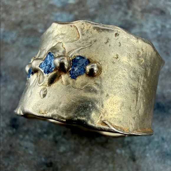 Emilie Shapiro sapphire “Rapids Ring”. New with tags.